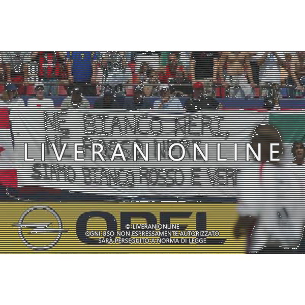 NEW YORK 3/08/2003 SUPERCOPPA ITALIANA NELLA FOTO TIFOSI ITALIANI FOTO ALDO LIVERANI