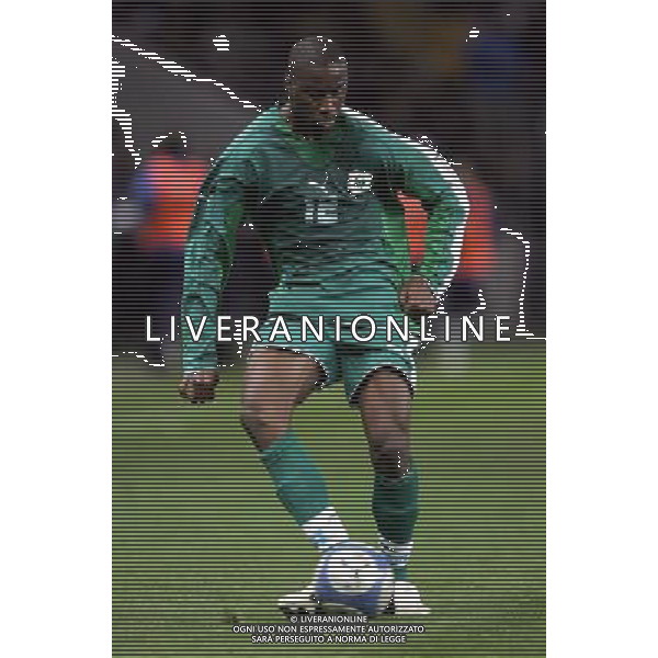 Ginevra (CH) 16/11/2005 Amichevole nazionale italiana calcio italia-costa d\'avorio nella foto abdoulaye meite ph marco luzzani s.a.s.