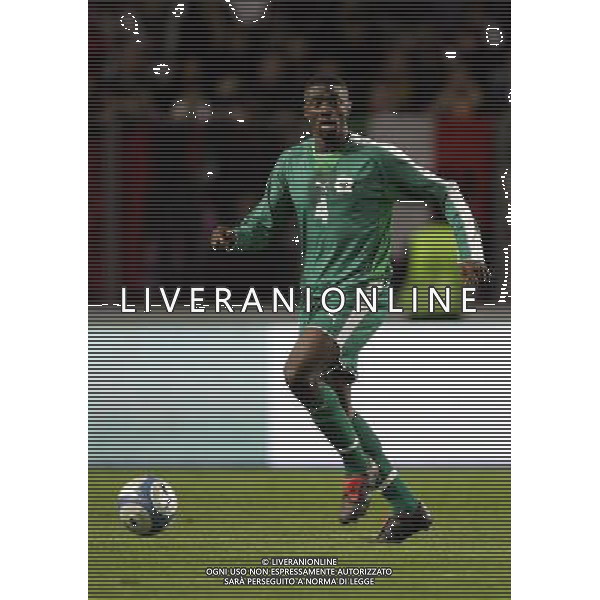 Ginevra (CH) 16/11/2005 Amichevole nazionale italiana calcio italia-costa d\'avorio nella foto abib kolo-tourŽ ph marco luzzani s.a.s.