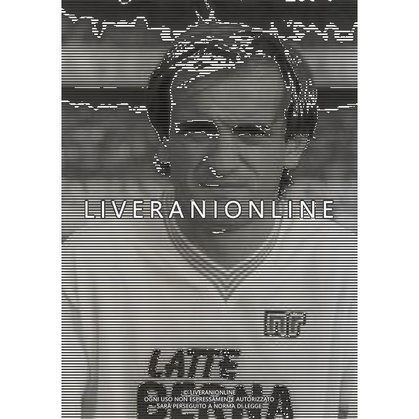 NEG-RETROSPETTIVA MORENO FERRARIO CALCIATORE NELLA FOTO MORENO FERRARIO CON LA MAGLIA DEL NAPOLI CALCIO NELL\'ANNO 1983-1984 AG ALDO LIVERANI SAS