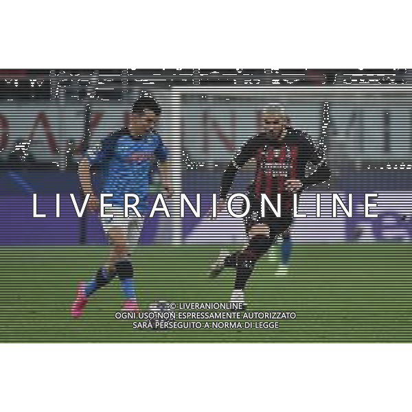 Hirving Lozano (Napoli) e Theo Hernandez (Milan) Milan vs Napoli Milano 12-04-2023 Stadio Giuseppe Meazza - San Siro UEFA Champions League quarti di finale - gara di andata foto Roberto Garavaglia/ag. Aldo Liverani sas/ AGENZIA ALDO LIVERANI SAS