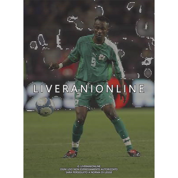 Ginevra (CH) 16/11/2005 Amichevole nazionale italiana calcio italia-costa d\'avorio nella foto didier zokora ph marco luzzani s.a.s.