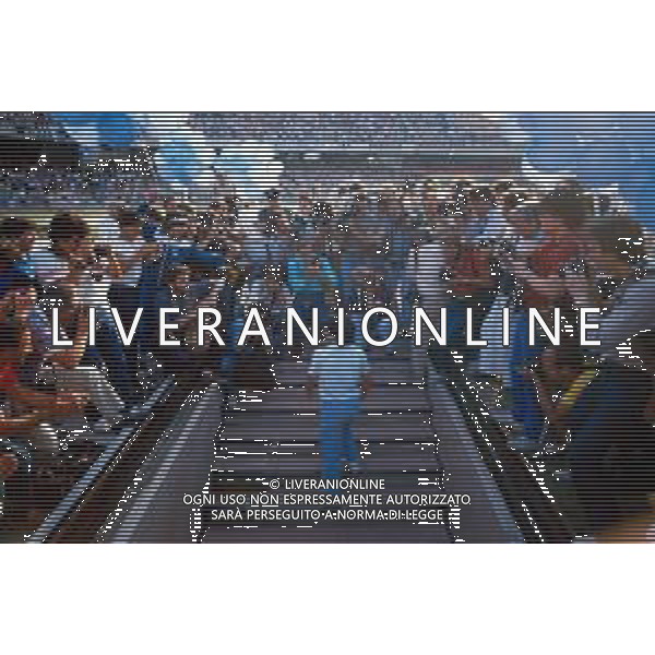 05-07-1984 NAPOLI STADIO SAN PAOLO PRESENTAZIONE DEL NUOVO ACQUISTO DEL NAPOLI CALCIO DIEGO ARMANDO MARADONA NELLA FOTO DIEGO ARMANDO MARADONA AG ALDO LIVERANI SAS 