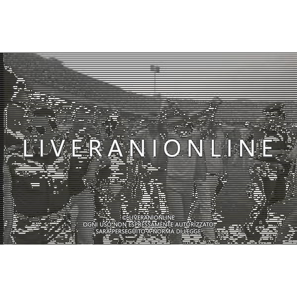 NEG-05-07-1984 NAPOLI STADIO SAN PAOLO PRESENTAZIONE DEL NUOVO ACQUISTO DEL NAPOLI CALCIO DIEGO ARMANDO MARADONA  NELLA FOTO DIEGO ARMANDO MARADONA  AG ALDO LIVERANI SAS