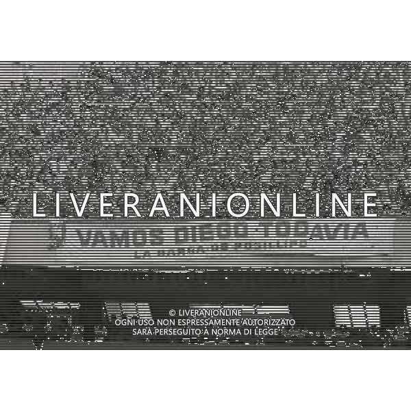NEG-05-07-1984 NAPOLI STADIO SAN PAOLO PRESENTAZIONE DEL NUOVO ACQUISTO DEL NAPOLI CALCIO DIEGO ARMANDO MARADONA  NELLA FOTO DIEGO ARMANDO MARADONA  AG ALDO LIVERANI SAS