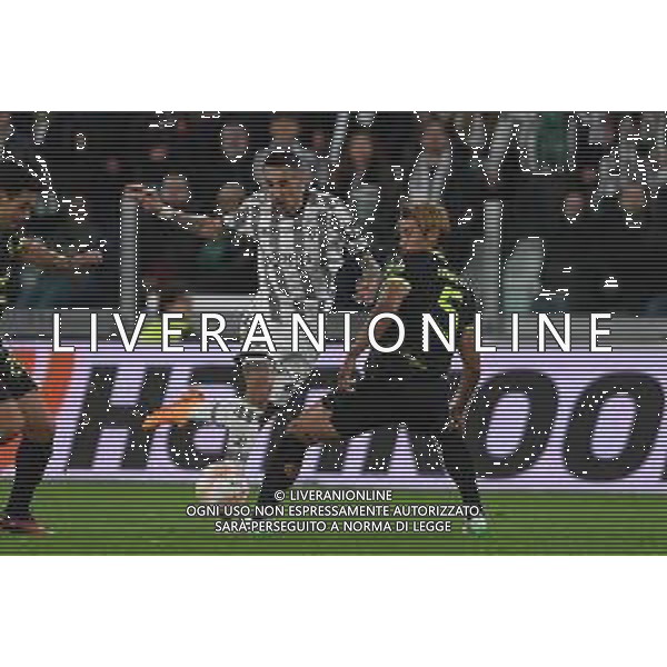 Torino 12.04.2023 Stadio Allianz Stadium ©Manuela Viganti/Agenzia Aldo Liverani Juventus vs Sporting Lisbona Europa League 2022/2023 Quarti di Finale Nella foto: angel di maria e hidemasa morita ©Viganti / AGENZIA ALDO LIVERANI SAS