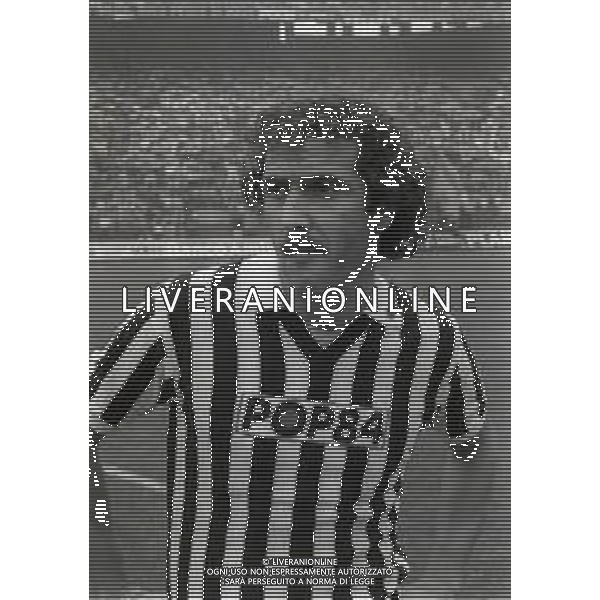 RETROSPETTIVA GIANLUCA DE PONTI CALCIATORE NELLA FOTO GIANLUCA DE PONTI NELL\'ANNO 1981-1982 CON LA MAGLIA DELL\'ASCOLI CALCIO AG ALDO LIVERANI SAS