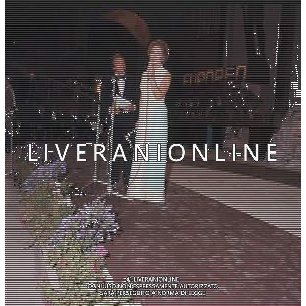 RETROSPETTIVA ROSANNA VAUDETTI ANNUNCIATRICE TELEVISIVA NELLA FOTO CON MIKE BONGIORNO ©Archivio Giovanni Liverani/AGENZIA ALDO LIVERANI SAS