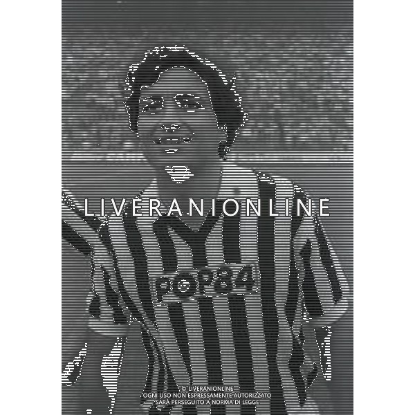 NEG- RETROSPETTIVA GIUSEPPE GRECO CALCIATORE  NELLA FOTO GIUSEPPE GRECO CON LA MAGLIA DELL\'ASCOLI CALCIO NELL\'ANNO 1981-1982  AG ALDO LIVERANI SAS