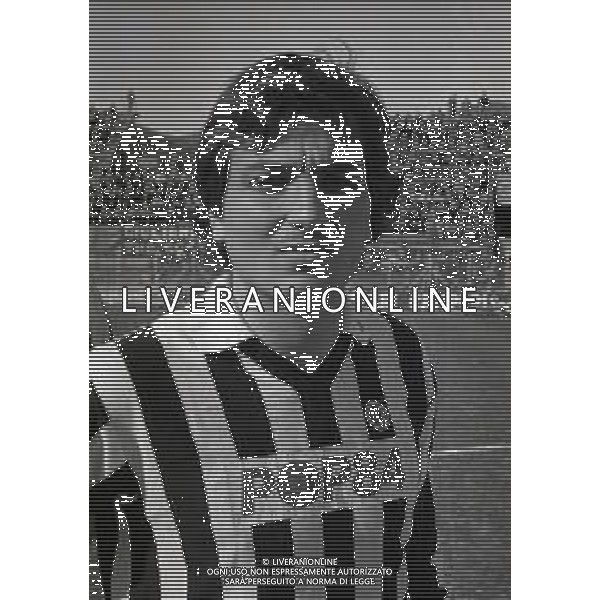 NEG- RETROSPETTIVA GIUSEPPE GRECO CALCIATORE  NELLA FOTO GIUSEPPE GRECO CON LA MAGLIA DELL\'ASCOLI CALCIO NELL\'ANNO 1981-1982  AG ALDO LIVERANI SAS