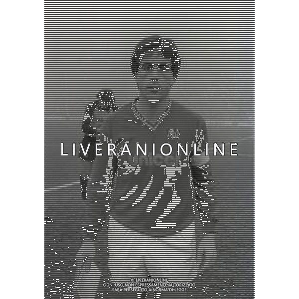 NEG-RETROSPETTIVA GIORGIO BOSCOLO CALCIATORE NELLA FOTO GIORGIO BOSCOLO CON LA MAGLIA DEL CATANZARO CALCIO NELL\'ANNO 1982-1983 AG ALDO LIVERANI SAS