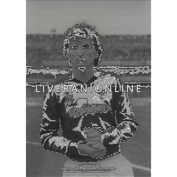 NEG-RETROSPETTIVA CARLO BORGHI CALCIATORE NELLA FOTO CARLO BORGHI CON LA MAGLIA DEL TORINO CALCIO NELL\'ANNO 1982-1983 AG ALDO LIVERANI SAS