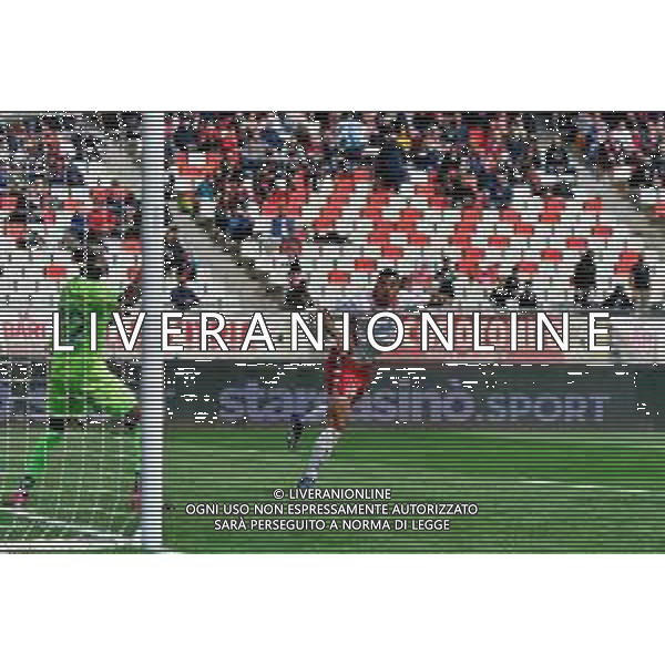 Waild Cheddira (SSC Bari) scores a goal of 1-2 during the Serie B match between SSC Bari and Como 1907 at Stadio San Nicola on April 15, 2023 in Bari, Italy. Photo by Emmanuele Mastrodonato/ag. Aldo Liverani sas