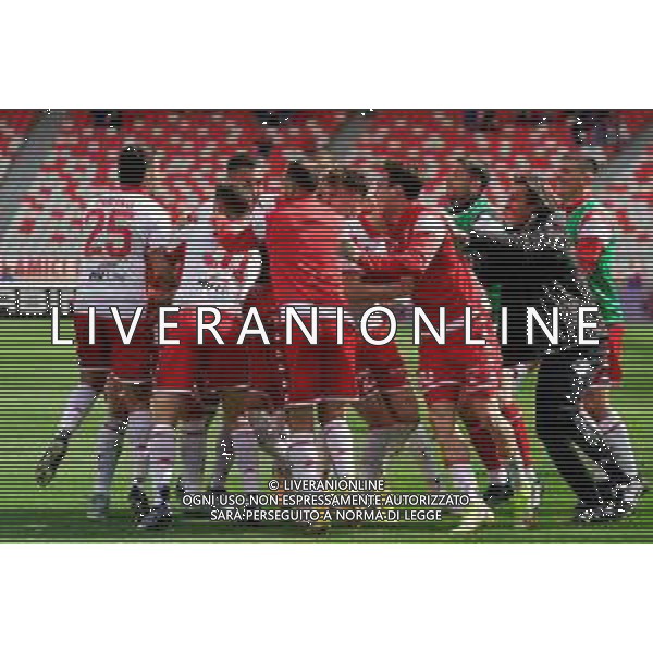Valerio Di Cesare (SSC Bari) celebrates after scoring a goal with teammates during the Serie B match between SSC Bari and Como 1907 at Stadio San Nicola on April 15, 2023 in Bari, Italy. Photo by Emmanuele Mastrodonato/ag. Aldo Liverani sas