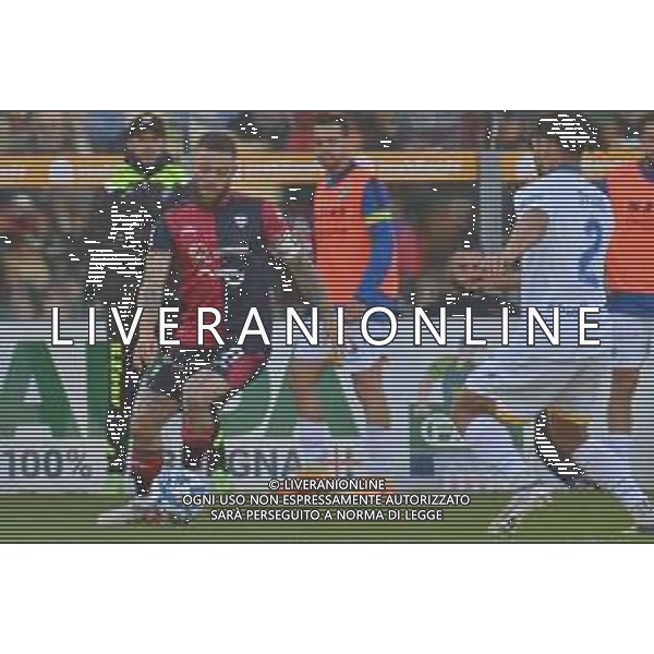 15-4-2023. Cagliari Calcio-Frosinone Calcio. 33° giornata serie BKT 2022/2023, stadio Unipol Domus Cagliari. Foto Salvatore Moi/Aldo Liverani s.a.s. Nella foto: Nahitan Nandez Cagliari, Anthony Oyono Frosinone ©MOI SALVATORE / AGENZIA ALDO LIVERANI SAS