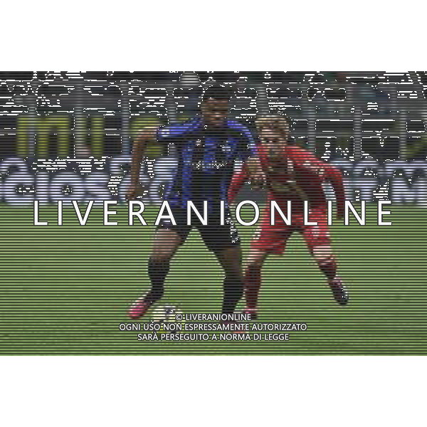 Denzel Dumfries (Inter) e Nicolo\' Rovella (Monza) Inter vs Monza Milano 15-04-2023 Stadio Giuseppe Meazza - San Siro Campionato Serie A TIM - 30a giornata foto Roberto Garavaglia/ag. Aldo Liverani sas/ AGENZIA ALDO LIVERANI SAS