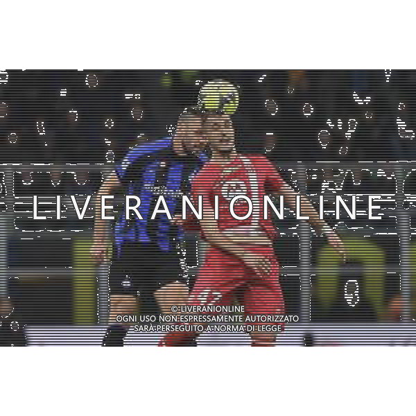 Stefan de Vrij (Inter) e Dany Mota Carvalho (Monza) Inter vs Monza Milano 15-04-2023 Stadio Giuseppe Meazza - San Siro Campionato Serie A TIM - 30a giornata foto Roberto Garavaglia/ag. Aldo Liverani sas/ AGENZIA ALDO LIVERANI SAS