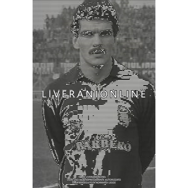RETROSPETTIVA MICHAEL VAN DE KORPUT CALCIATORE NELLA FOTO MICHAEL VAN DE KORPUT CON LA MAGLIA DEL TORINO NELL\'ANNO 1982-1983 AG ALDO LIVERANI SAS 