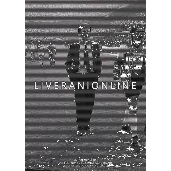 RETROSPETTIVA RENZO ULIVIERI ALLENATORE SAMPDORIA CALCIO NELLA FOTO RENZO ULIVIERI ALLENATORE SAMPDORIA CALCIO NELL\'ANNO 1982-1983 AG ALDO LIVERANI SAS