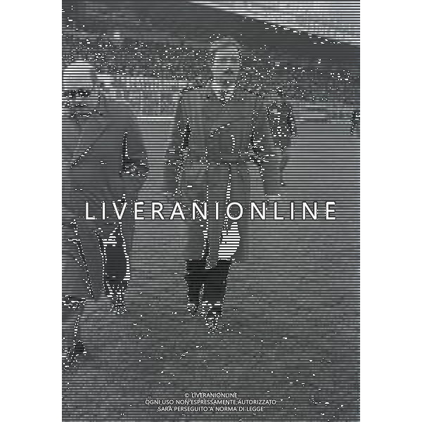 RETROSPETTIVA RENZO ULIVIERI ALLENATORE SAMPDORIA CALCIO NELLA FOTO RENZO ULIVIERI ALLENATORE SAMPDORIA CALCIO NELL\'ANNO 1982-1983 AG ALDO LIVERANI SAS