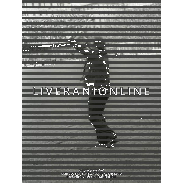 RETROSPETTIVA RENZO ULIVIERI ALLENATORE SAMPDORIA CALCIO NELLA FOTO RENZO ULIVIERI ALLENATORE SAMPDORIA CALCIO NELL\'ANNO 1982-1983 AG ALDO LIVERANI SAS