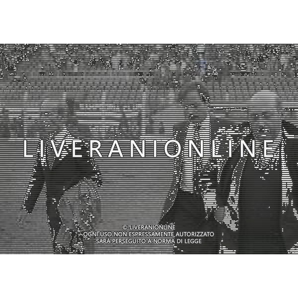 RETROSPETTIVA RENZO ULIVIERI ALLENATORE SAMPDORIA CALCIO NELLA FOTO RENZO ULIVIERI ALLENATORE SAMPDORIA CALCIO NELL\'ANNO 1982-1983 AG ALDO LIVERANI SAS