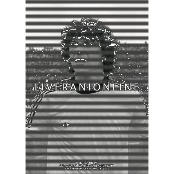 NEG-RETROSPETTIVA ANTONIO PEREGO CALCIATORE NELLA FOTO ANTONIO PEREGO CON LA MAGLIA DEL CESENA CALCIO NELL\'ANNO 1980-1981 AG ALDO LIVERANI SAS