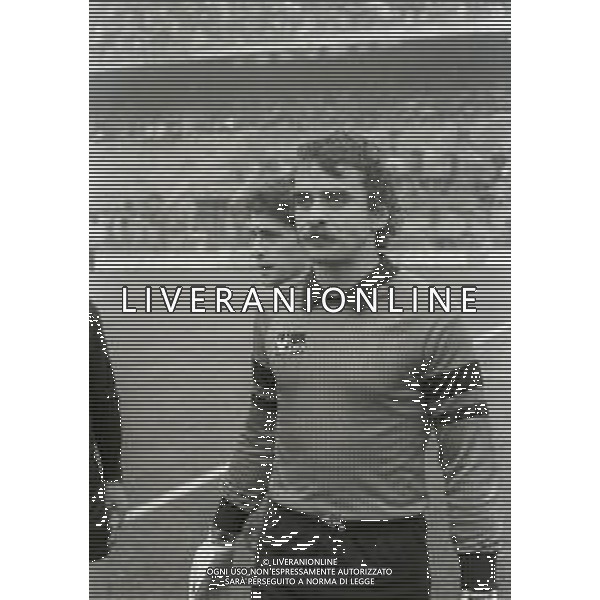 NEG-RETROSPETTIVA POERIO MASCELLA CALCIATORE NELLA FOTO PERIO MASCELLA CON LA MAGLIA DELLA PISTOIESE CALCIO NELL\'ANNO 1980-1981 AG ALDO LIVERANI SAS