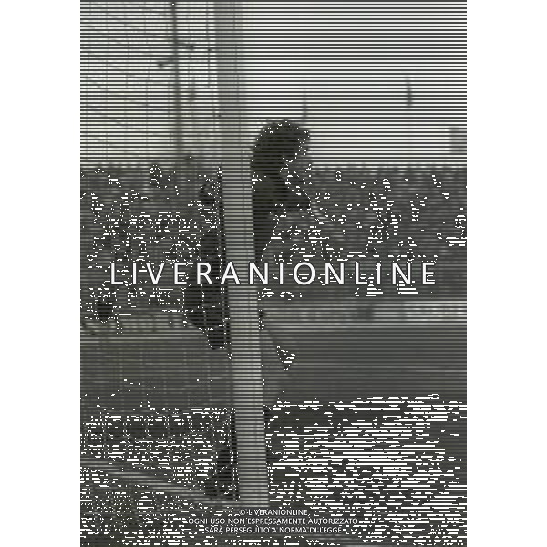 NEG-RETROSPETTIVA POERIO MASCELLA CALCIATORE NELLA FOTO PERIO MASCELLA CON LA MAGLIA DELLA PISTOIESE CALCIO NELL\'ANNO 1982-1983 AG ALDO LIVERANI SAS