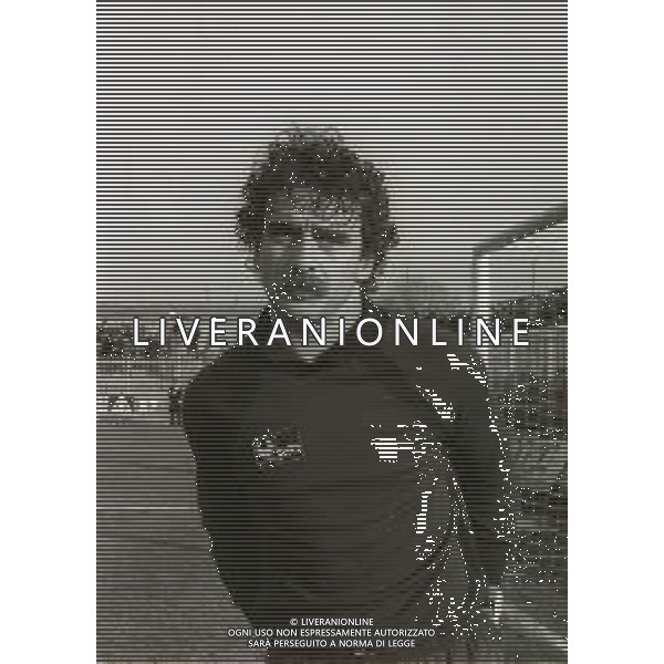 NEG-RETROSPETTIVA POERIO MASCELLA CALCIATORE NELLA FOTO PERIO MASCELLA CON LA MAGLIA DELLA PISTOIESE CALCIO NELL\'ANNO 1982-1983 AG ALDO LIVERANI SAS