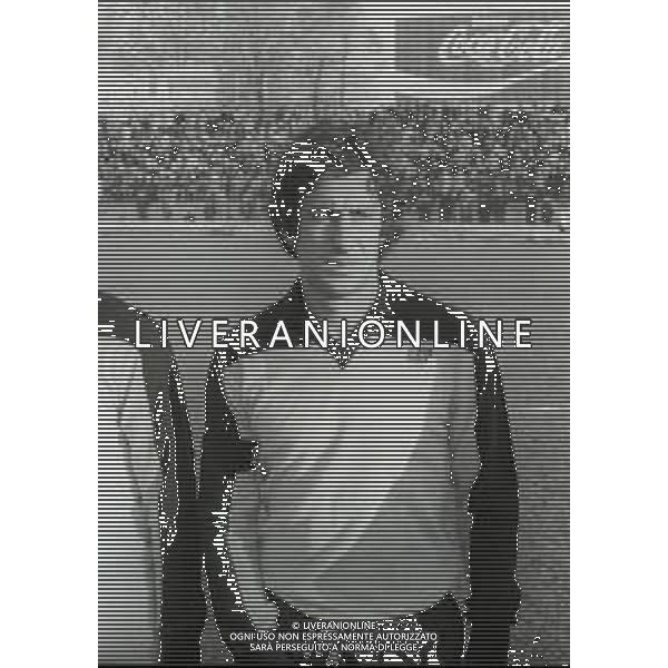 NEG-RETROSPETTIVA MAURO DI CICCO CALCIATORE NELLA FOTO MAURO DI CICCO CON LA MAGLIA DEL PALERMO CALCIO NELL\'ANNO 1980-1981 AG ALDO LIVERANI SAS