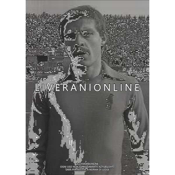 NEG-RETROSPETTIVA FABRIZIO SALVATORI CALCIATORE NELLA FOTO FABRIZIO SALVATORI CON LA MAGLIA DELLA PISTOIESE CALCIO NELL\'ANNO 1979-1980 AG ALDO LIVERANI SAS