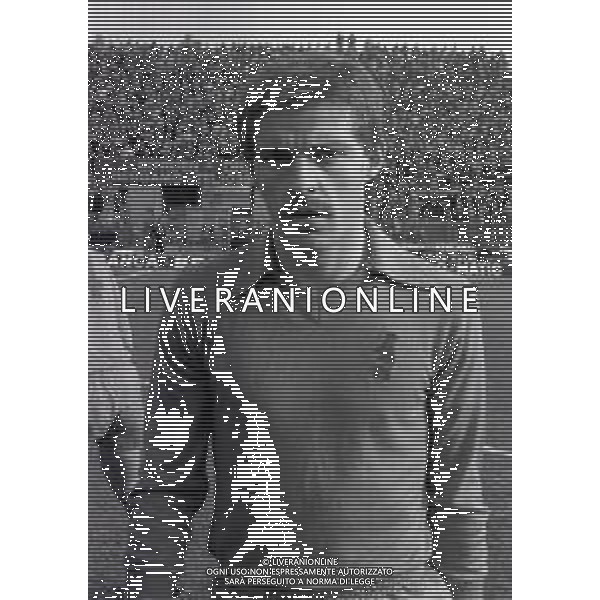 NEG-RETROSPETTIVA FABRIZIO SALVATORI CALCIATORE NELLA FOTO FABRIZIO SALVATORI CON LA MAGLIA DELLA PISTOIESE CALCIO NELL\'ANNO 1979-1980 AG ALDO LIVERANI SAS