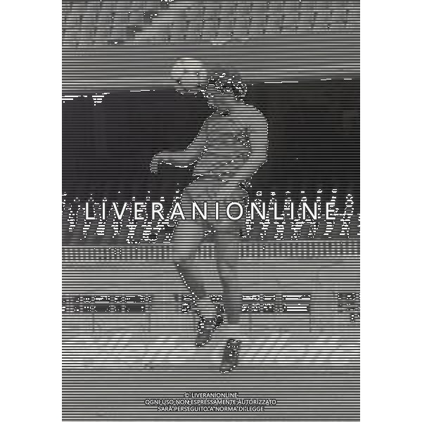 RETROSPETTIVA DANIELE MASSARO CALCIATORE NELLA FOTO DANIELE MASSARO CON LA MAGLIA DELLA NAZIONALE ITALIANA NELL\'ANNO 1982-1983 AG ALDO LIVERANI SAS