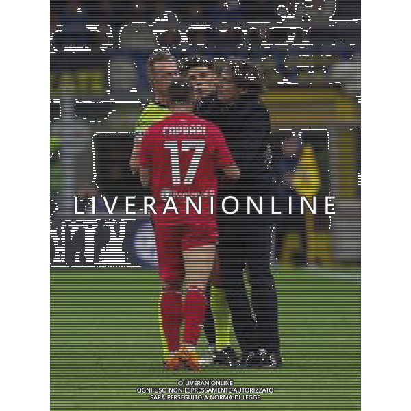 simone inzaghi entra in campo per dividere joaquin correa e Gianluca Caprari e l\'arbitro Luca Pairetto - Inter vs Monza Campionato calcio Serie A TIM 15.04.2023 ©PAOLO GIAMPIETRI / AGENZIA ALDO LIVERANI SAS