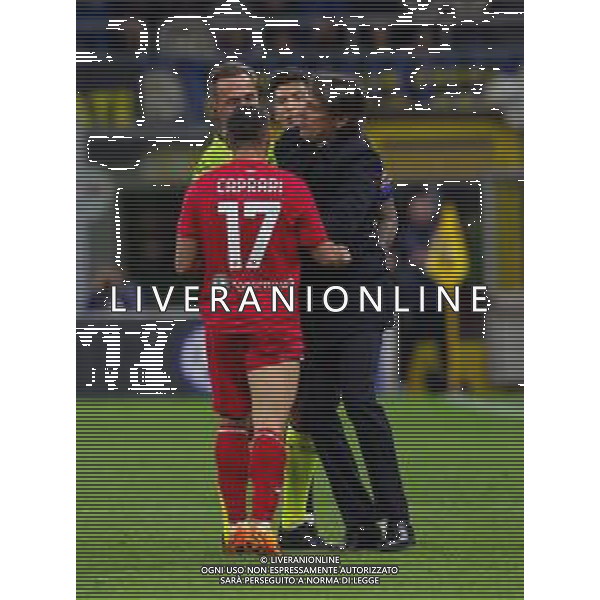simone inzaghi entra in campo per dividere joaquin correa e Gianluca Caprari e l\'arbitro Luca Pairetto - Inter vs Monza Campionato calcio Serie A TIM 15.04.2023 ©PAOLO GIAMPIETRI / AGENZIA ALDO LIVERANI SAS