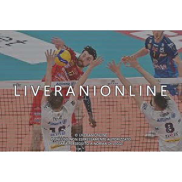 TVRG Simone Anzani (Civitanova) Allianz Powervolley Milano vs Cucine Lube Civitanova Milano 16-04-2023 Allianz Cloud PalaLido SuperLega Credem Banca - gara 2 semifinali play off scudetto foto Roberto Garavaglia/ag. Aldo Liverani sas/ AGENZIA ALDO LIVERANI SAS