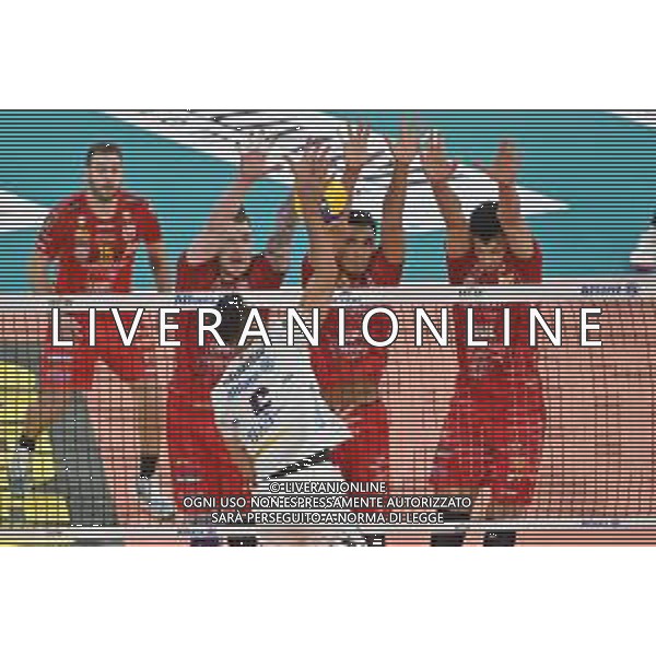 TVRG Mergarejo Hernandez Osniel Melgarejo (Powervolley Milano) contro il muro di da SX Ivan Zaytsev (Civitanova), Barthelemy Ikechi Ross Chinenyeze (Civitanova) e Aleksandar Nikolov (Civitanova) Allianz Powervolley Milano vs Cucine Lube Civitanova Milano 16-04-2023 Allianz Cloud PalaLido SuperLega Credem Banca - gara 2 semifinali play off scudetto foto Roberto Garavaglia/ag. Aldo Liverani sas/ AGENZIA ALDO LIVERANI SAS
