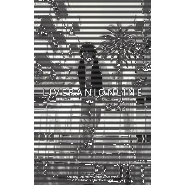 RETROSPETTIVA LUCA BARBAROSSA CANTANTE NELLA FOTO LUCA BARBAROSSA A SANREMO NELL\'\'ANNO 1981 AG ALDO LIVERANI SAS
