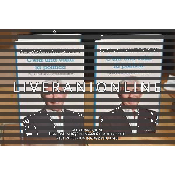 TVRG Presentazione libro Casini nella foto la copertina del libro Milano 17-04-2023 Presentazione del libro di Pier Ferdinando Casini foto Roberto Garavaglia/ag. Aldo Liverani sas/ AGENZIA ALDO LIVERANI SAS