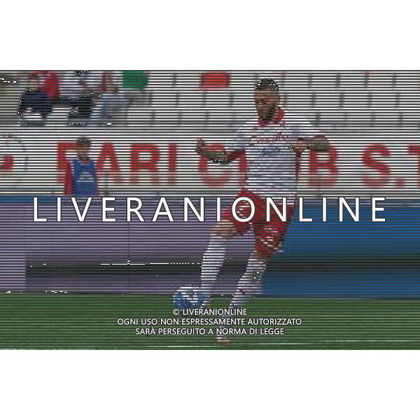 Mirco Antenucci (SSC Bari) during the Italian soccer Serie B match SSC Bari vs Como 1907 on April 15, 2023 at the San Nicola stadium in Bari, Italy. Photo by Emmanuele Mastrodonato/ag. Aldo Liverani sas/ AGENZIA ALDO LIVERANI SAS