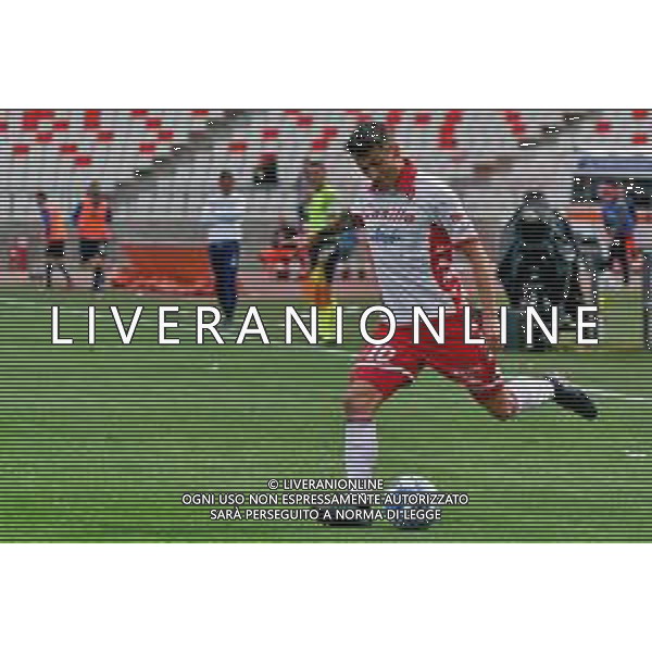 Ruben Botta (SSC Bari) during the Italian soccer Serie B match SSC Bari vs Como 1907 on April 15, 2023 at the San Nicola stadium in Bari, Italy. Photo by Emmanuele Mastrodonato/ag. Aldo Liverani sas/ AGENZIA ALDO LIVERANI SAS