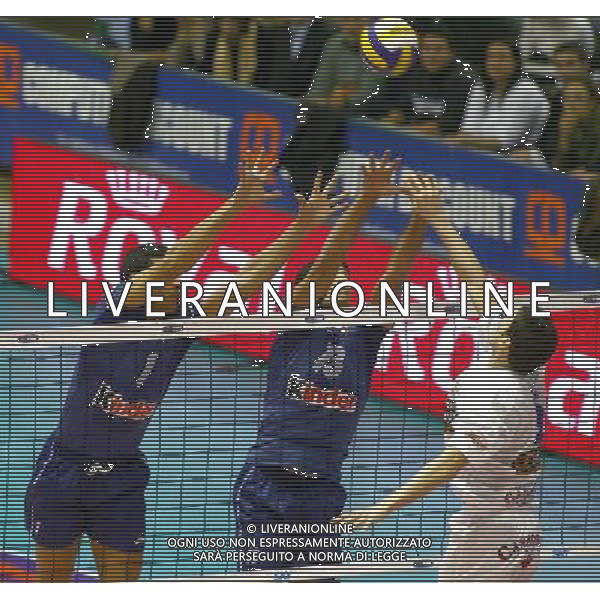 Firenze (Fi) 17/11/2005 Italia-Computer Discount All Star di Pallavolo Nella foto: Mastrangelo Luigi e Giani Andrea.* Ph Gianni Nucci/Agenzia Aldo Liverani