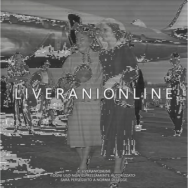 RETROSPETTIVA GLORIA SWANSON PSEUDONIMO DI GLORIA MAY JOSEPHINE SVENSSON ATTRICE NELLA FOTO GLORIA SWANSON PSEUDONIMO DI GLORIA MAY JOSEPHINE SVENSSON A ROMA NELL\'ANNO 1955 CON LA FIGLIA FOTO SANDRO VESPASIANI-AG ALDO LIVERANI SAS