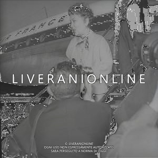 RETROSPETTIVA GLORIA SWANSON PSEUDONIMO DI GLORIA MAY JOSEPHINE SVENSSON ATTRICE NELLA FOTO GLORIA SWANSON PSEUDONIMO DI GLORIA MAY JOSEPHINE SVENSSON A ROMA NELL\'ANNO 1955 CON LA FIGLIA FOTO SANDRO VESPASIANI-AG ALDO LIVERANI SAS