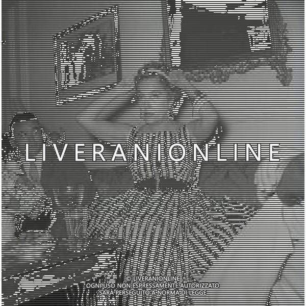RETROSPETTIVA GLORIA SWANSON PSEUDONIMO DI GLORIA MAY JOSEPHINE SVENSSON ATTRICE NELLA FOTO GLORIA SWANSON PSEUDONIMO DI GLORIA MAY JOSEPHINE SVENSSON A ROMA NELL\'ANNO 1955 IN UNA CONFERENZA STAMPA FOTO SANDRO VESPASIANI-AG ALDO LIVERANI SAS