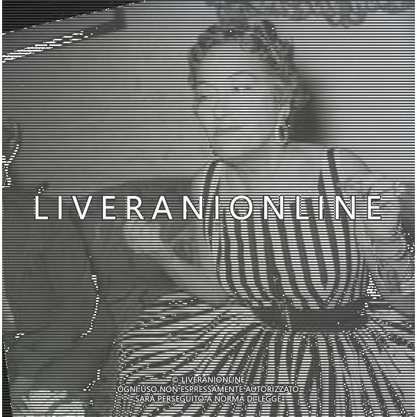 RETROSPETTIVA GLORIA SWANSON PSEUDONIMO DI GLORIA MAY JOSEPHINE SVENSSON ATTRICE NELLA FOTO GLORIA SWANSON PSEUDONIMO DI GLORIA MAY JOSEPHINE SVENSSON A ROMA NELL\'ANNO 1955 IN UNA CONFERENZA STAMPA FOTO SANDRO VESPASIANI-AG ALDO LIVERANI SAS