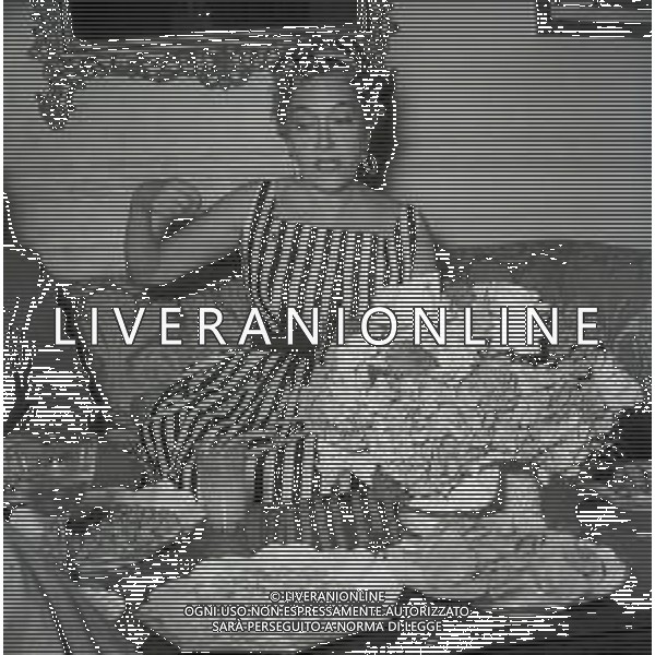 RETROSPETTIVA GLORIA SWANSON PSEUDONIMO DI GLORIA MAY JOSEPHINE SVENSSON ATTRICE NELLA FOTO GLORIA SWANSON PSEUDONIMO DI GLORIA MAY JOSEPHINE SVENSSON A ROMA NELL\'ANNO 1955 IN UNA CONFERENZA STAMPA FOTO SANDRO VESPASIANI-AG ALDO LIVERANI SAS