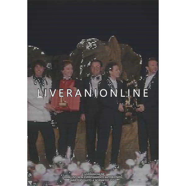 RETROSPETTIVA COMPLESSO MUSICALE DEI POOH NELLA FOTO IL COMPLESSO MUSICALE DEI POOH VINCE IL FESTIVAL DI SANREMO NELL\'ANNO 1990 AG ALDO LIVERANI SAS