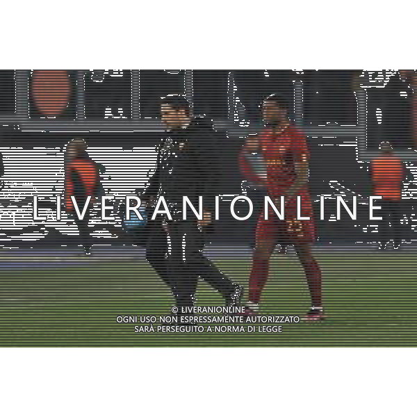 Roma vs Feyenoord Europa League - Quarti di finale - Stadio Olimpico - Roma 20-04-2023 nella foto Wijnaldum esce per infortunio ©Federico Gaetano / AGENZIA ALDO LIVERANI SAS